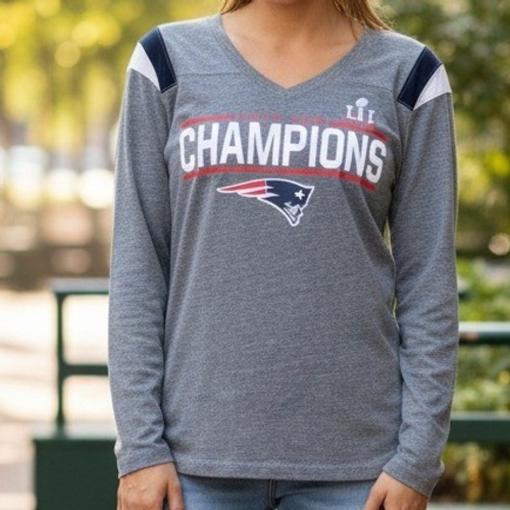 NFL New England Patriots Super Bowl LI Women Gray Long Sleeve Champions TShirt L